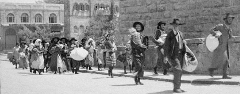 Jews fleeing the Old City1929